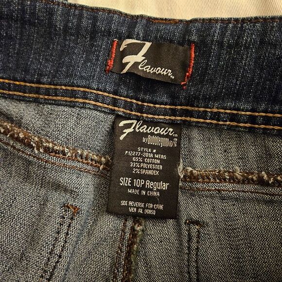 Y2K Flavour Bubblegum 10P Jeans 10S Petite Short 10 P Regular Stretch Flare NEW - Picture 3 of 9